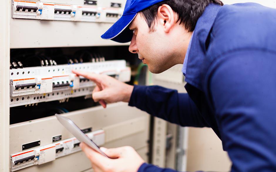cherche électricien Louveciennes